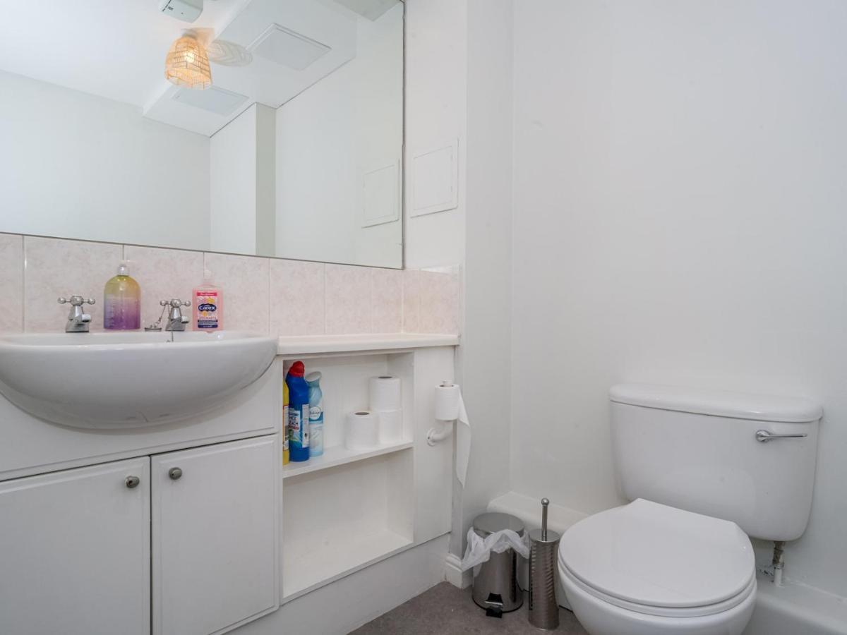 Appartement Modern Renovated 2bed Flat With Free Parking *